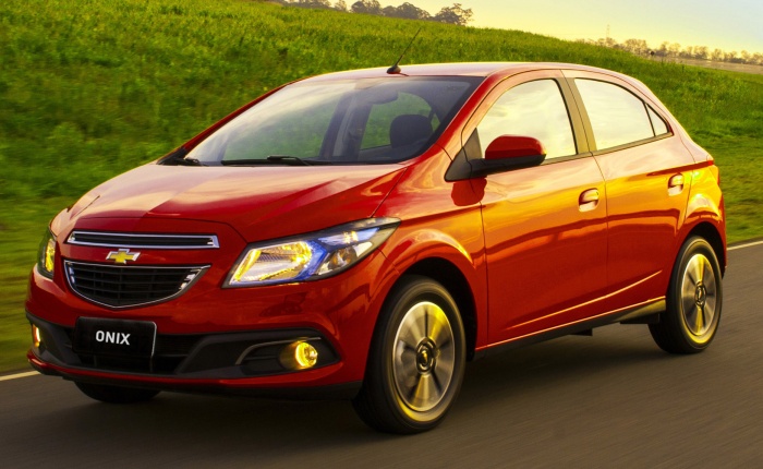 Chevrolet Onix é a promessa da montadora entre os compactos (Divulgação) Chevrolet Onix
